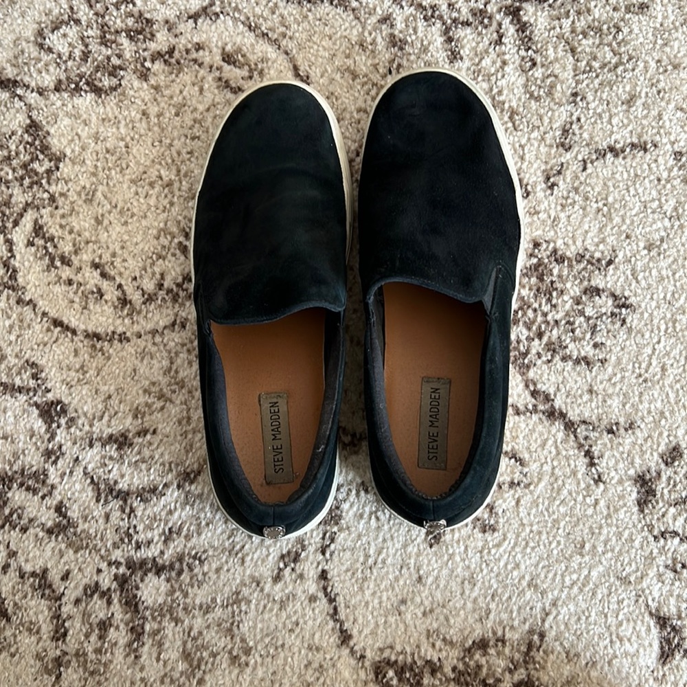 Steve Madden Gills Slip Ons